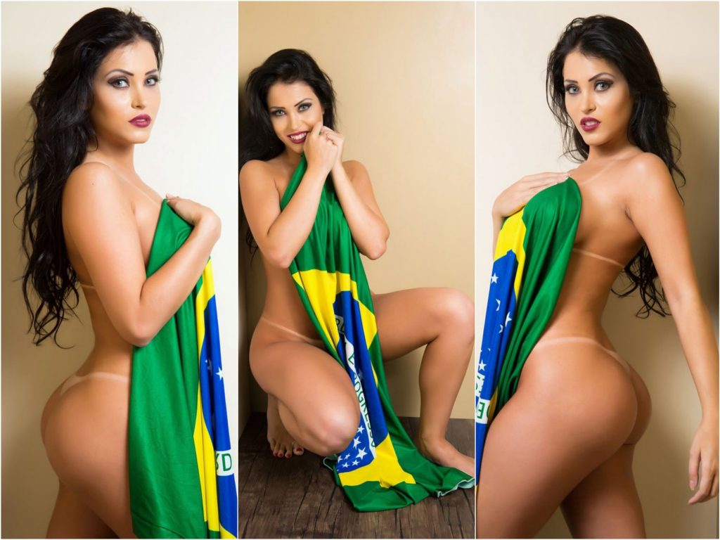 claudia alende buttocks